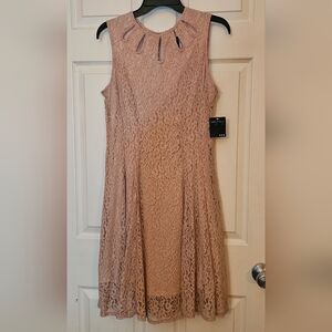 Lovely Gabby Skye Allover Lace Keyhole Neckline A-line Dress/Rose/Size 8